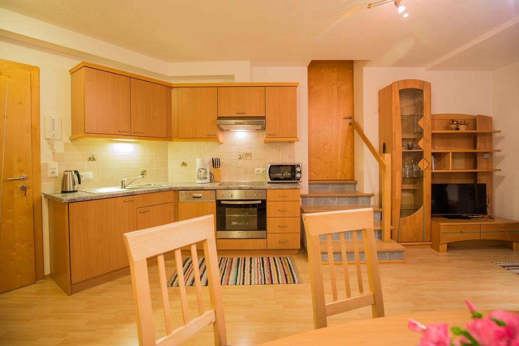 Apartamento Haus Alpengruss Neustift im Stubaital Exterior foto